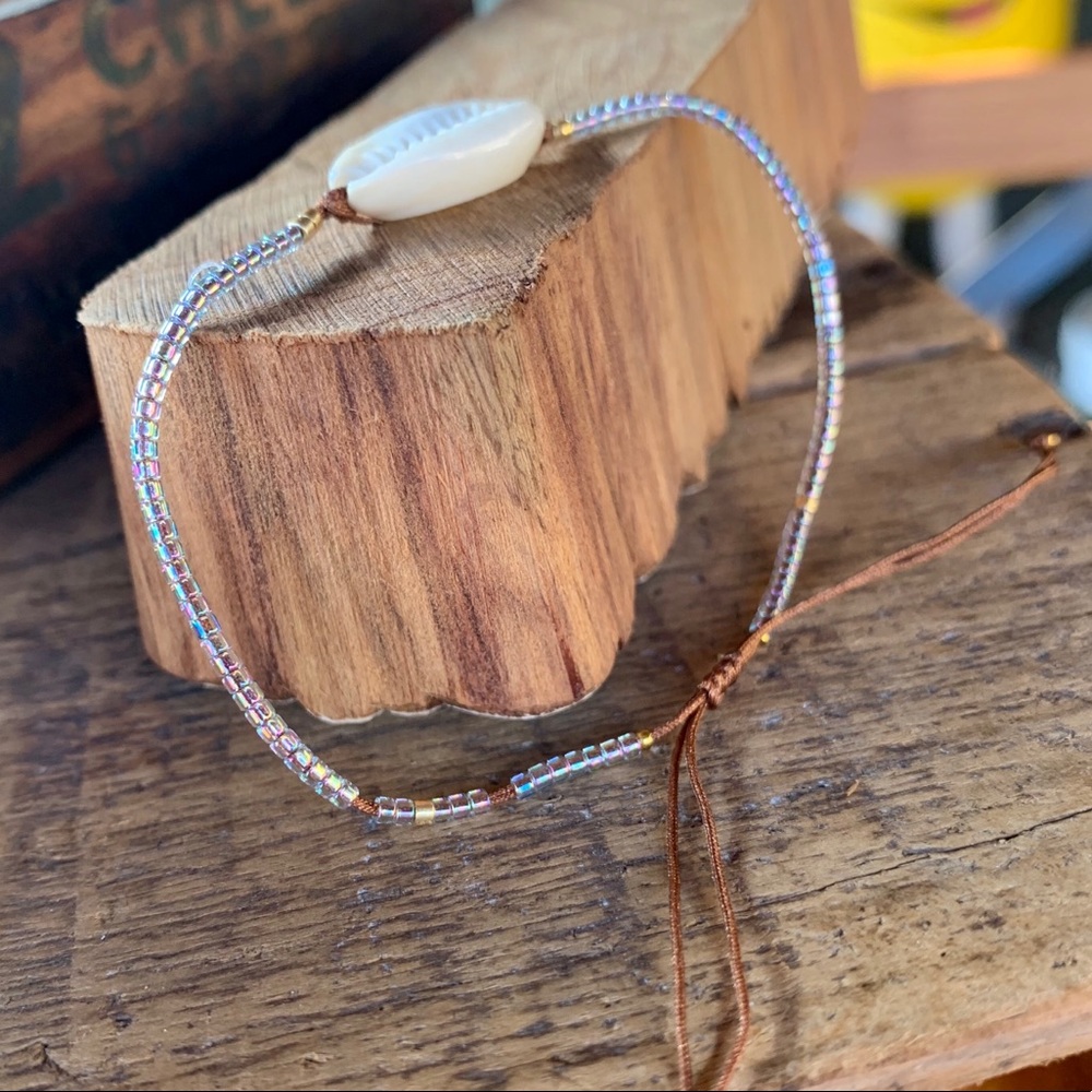 ✨DELICATE BOHO SEED BRACELET/ANKLET W/SHELL✨ - Picture 3 of 6